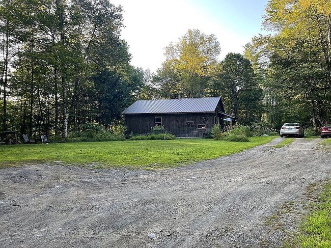 Photo of 61 W Hill Rd, Putney, VT