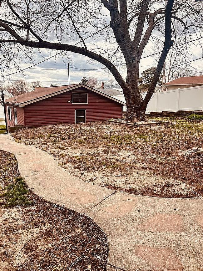 Image of 807 Hazel St