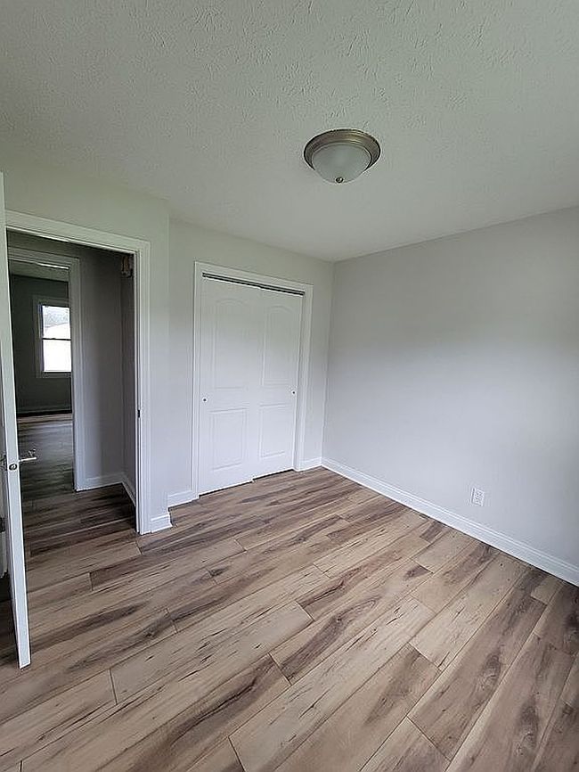 Photo of 5105 Pappas Dr, Indianapolis, IN