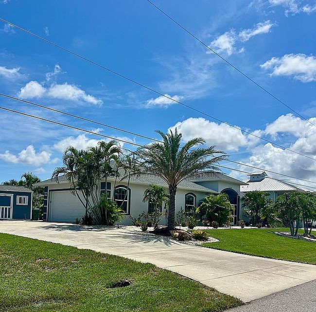 Photo of 15794 Viscount Cir, Pt Charlotte, FL