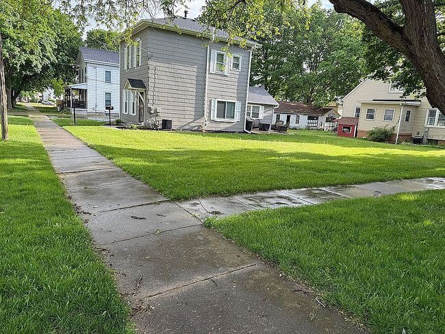 Image of 310 N 3rd St