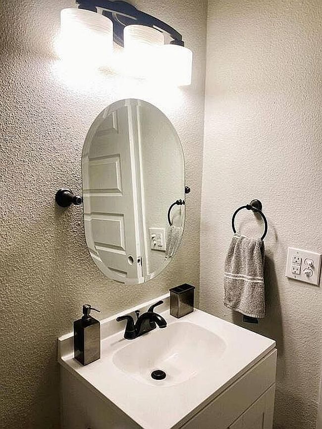 Image of 7441 Alameda Ave #9-12