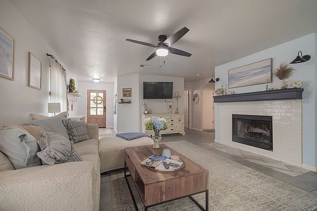 Additional photo 2 of property located at 346 Jim Miller Dr