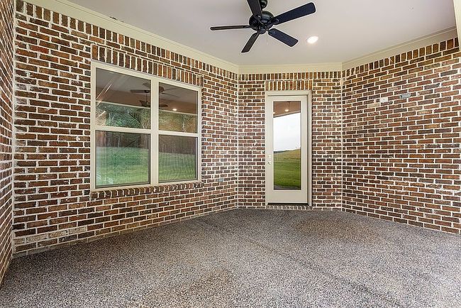 Photo of 2327 Livingston Way, Hernando, MS