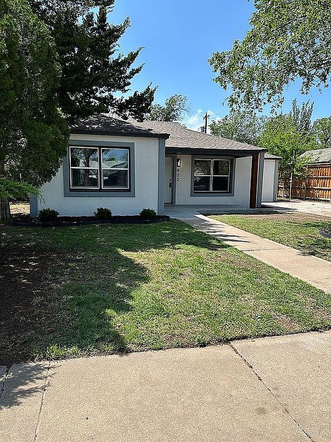 Image of 922 S Milam St