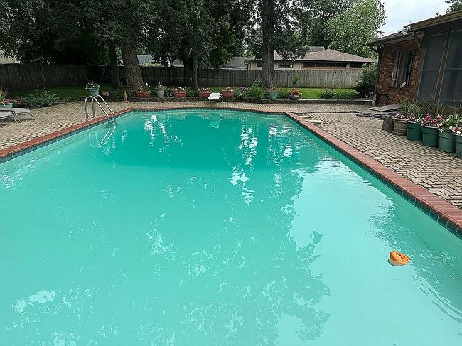 Photo of 667 N Lake St, Grayslake, IL