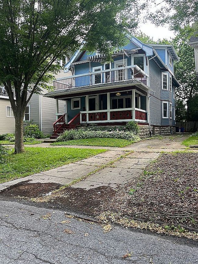 Photo of 725 Linwood Ave, Buffalo, NY