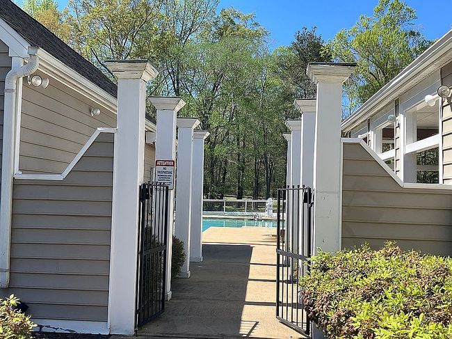 Image of 4828 Cedar Cliff Rd