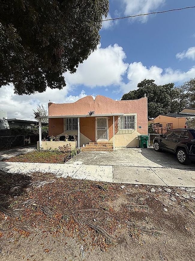 Image of 677 Nw 45th St