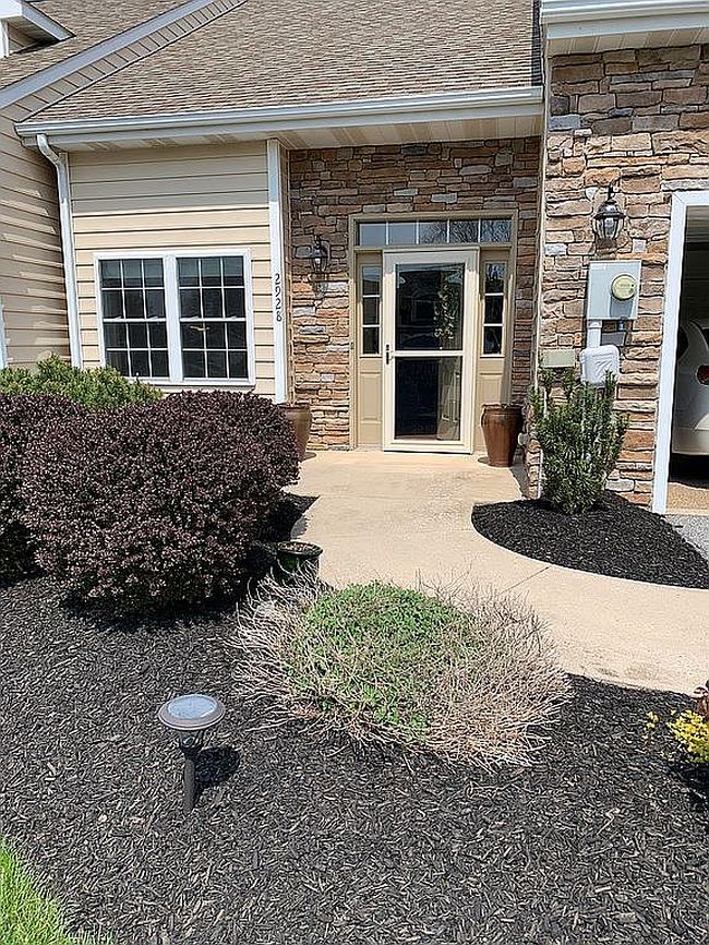 Preview of property located at 2928 Halstead Ln