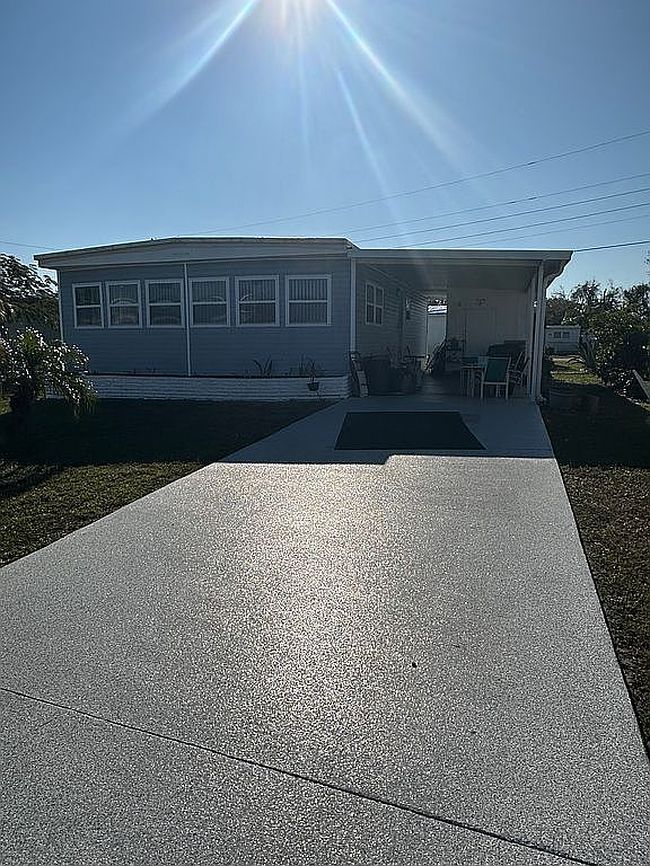 Image of 1840 Palm Springs St