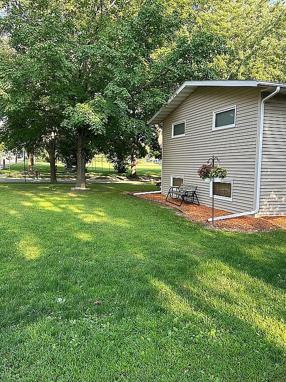 Photo of 1321 N 4th St, Montevideo, MN
