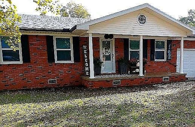 Image of 323 Lamb Dr