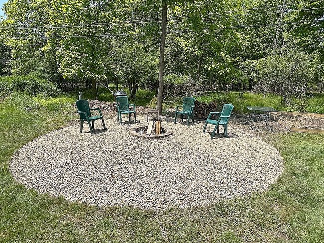 Image of 7936 Twin Oaks Dr