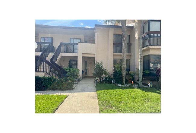 Photo of 2241 Sw 15th St, Deerfield Beach, FL