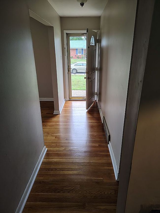 Additional photo 1 of property located at 219 Loch Lomond Dr