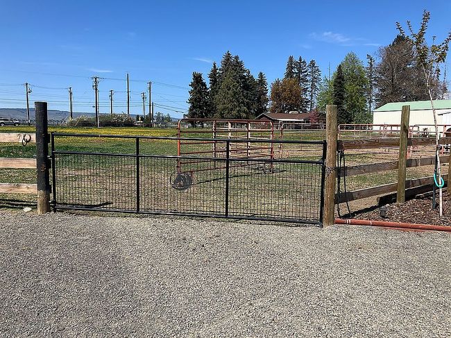 Image of 2310 Umptanum Rd