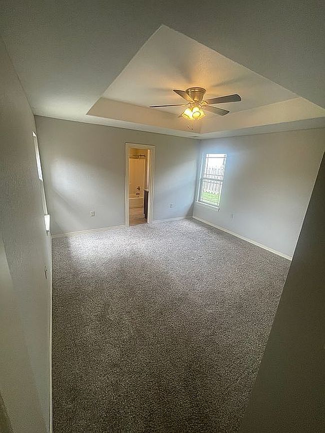 Image of 112 W 60th Pl S
