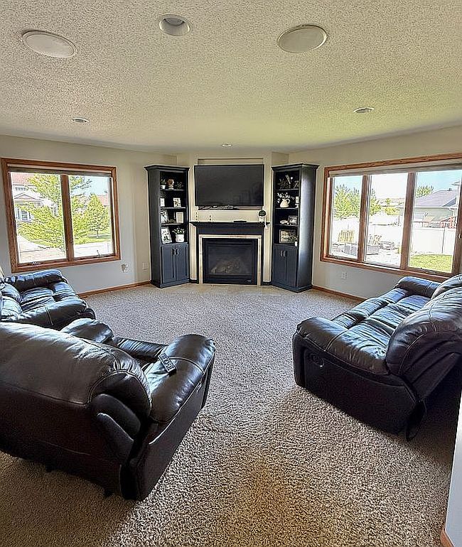 Image of 1809 Pentland St