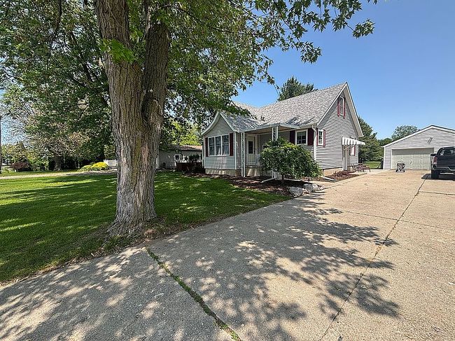 Preview of property located at 2381 Garfield Rd