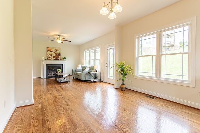 Additional photo 2 of property located at 331 Windsor Dr