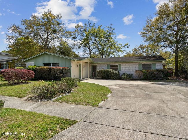 8206 Caravelle Drive, Jacksonville, FL
