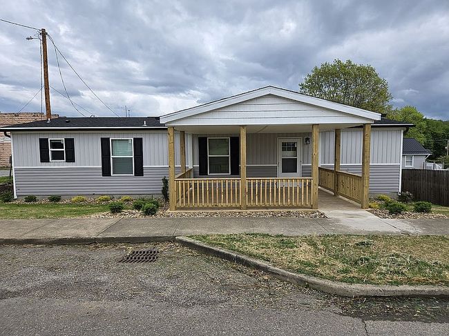Image of 252 Front St