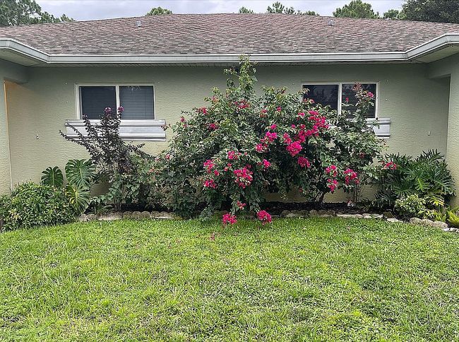 Image of 5044 Locke Ln