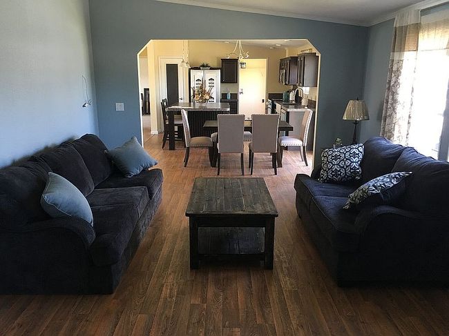 Image of 55744 Holiday Cir