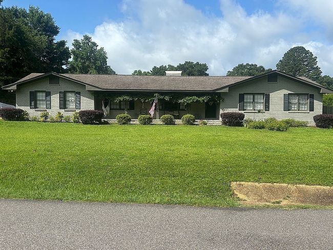 Photo of 13392 Lakewood Loop, Northport, AL
