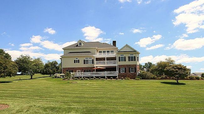 Image of 821 Muirfield Cir