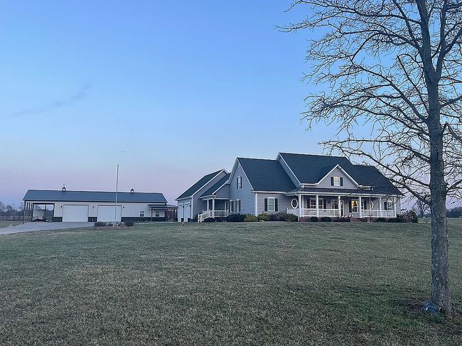 Image of 900 416th Hwy W