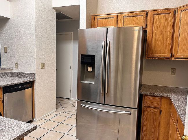 Additional photo 2 of property located at 2571 W Crawford St