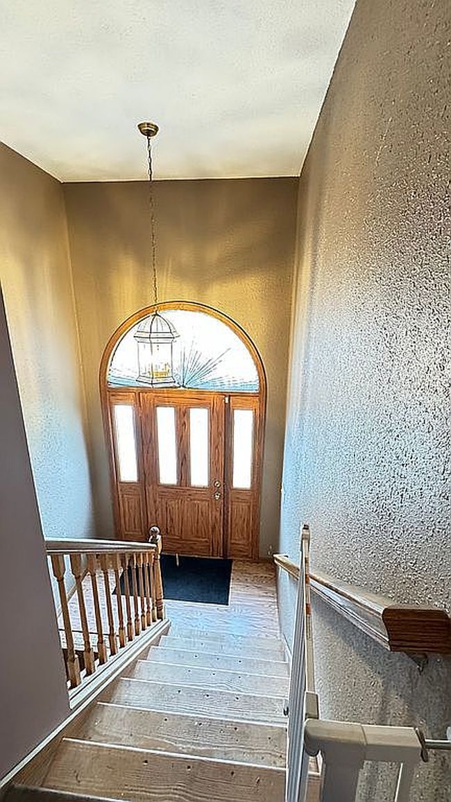 Photo of 804 W Wood St, Lowellville, OH