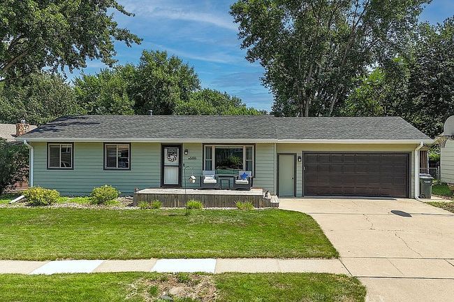 Photo of 5701 W Pebble Creek Rd, Sioux Falls, SD
