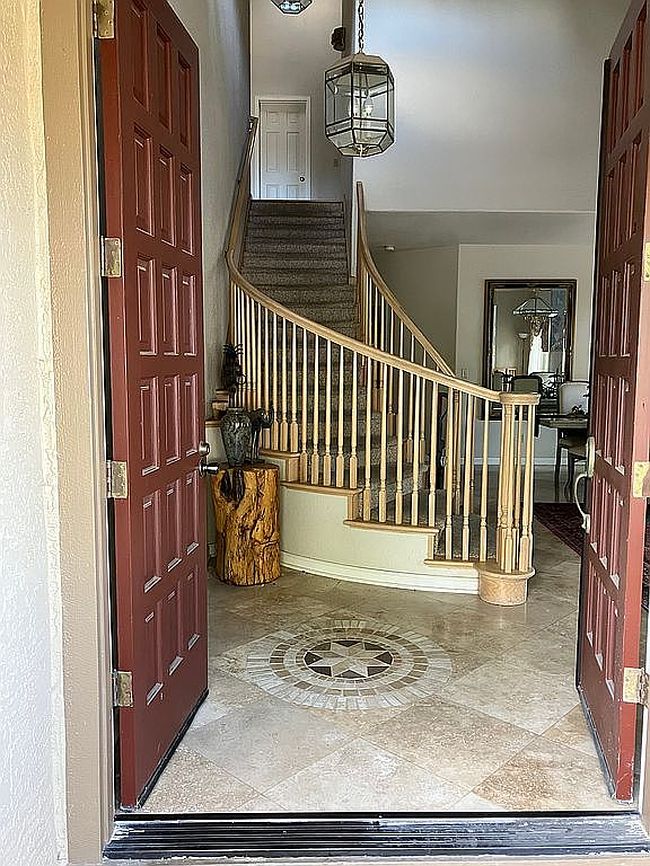 Preview of property located at 1258 De Cunha Ct