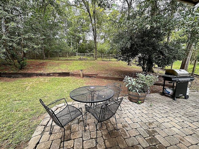 Photo of 1 Twin Oaks Dr, North Augusta, SC