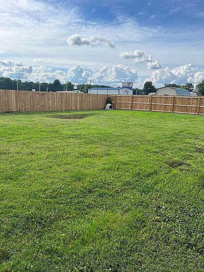 Photo of 227 N Oak St, Brookland, AR