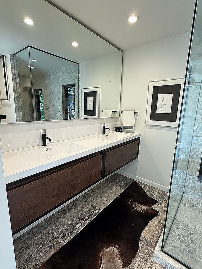 Photo of 1 Clayton Downs Ln, Saint Louis, MO