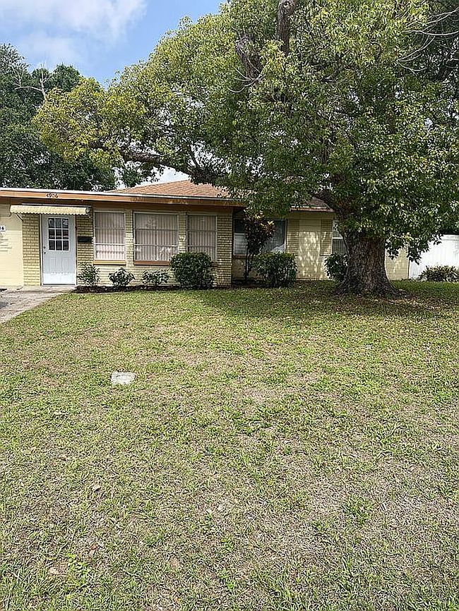 Image of 4906 N Arrawana Ave