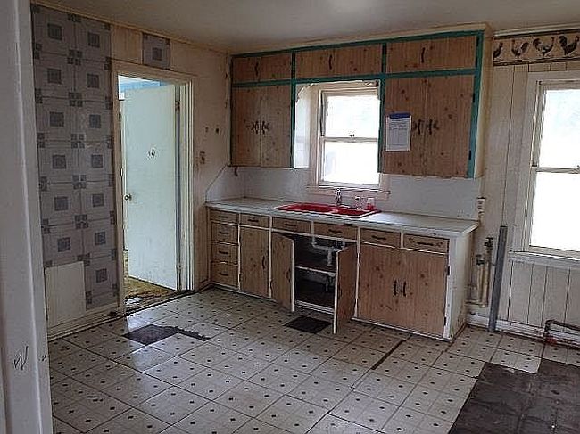 Additional photo 2 of property located at 429 S Sunset St