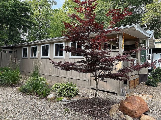 Photo of 19 Pike Point, Waynesville, NC