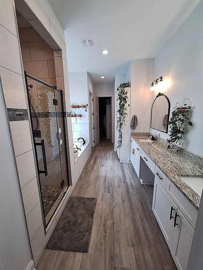 Additional photo 2 of property located at 1009 Snapdragon Ln