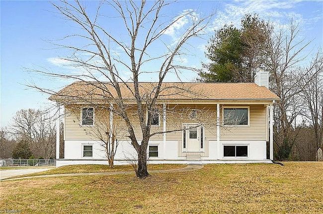 Photo of 6005 Grey Fox Ln, Lexington, NC