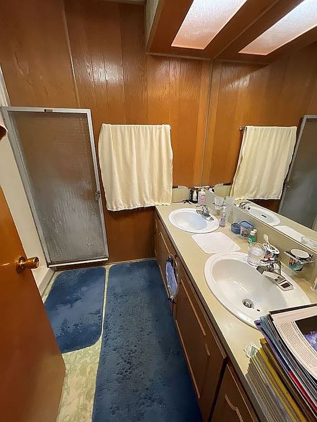 Image of 658 S 57th St Space 39