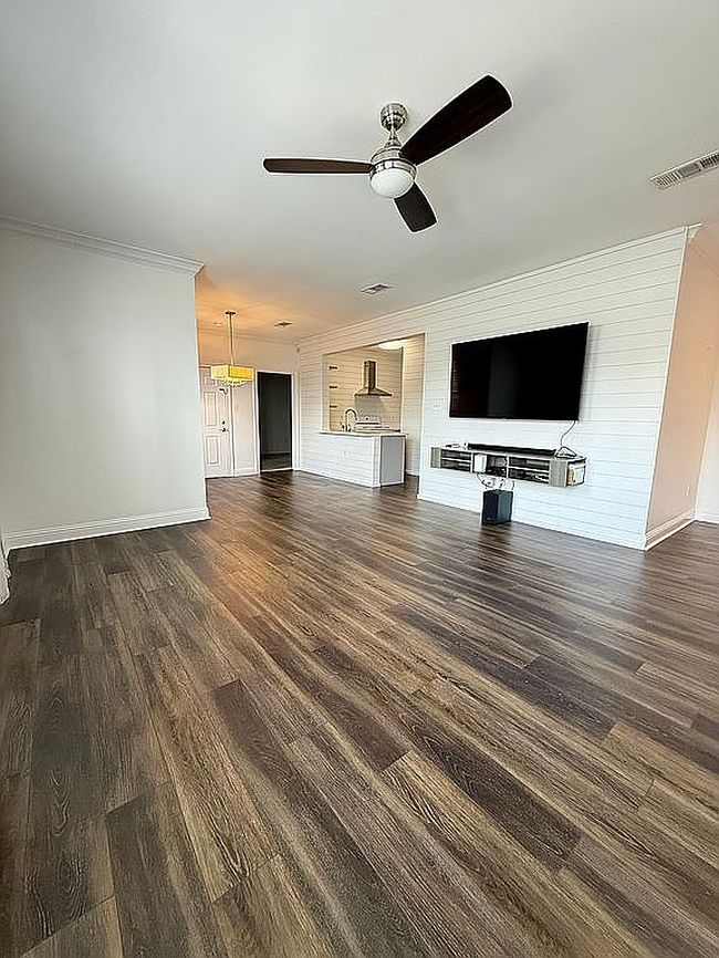 Image of 710 E Boyd Dr Apt 1203