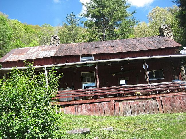 Photo of 105 Home Place Rd, Maggie Valley, NC