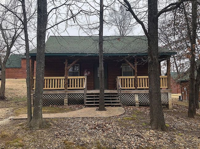 Photo of 807 E Surf St, Stockton, MO