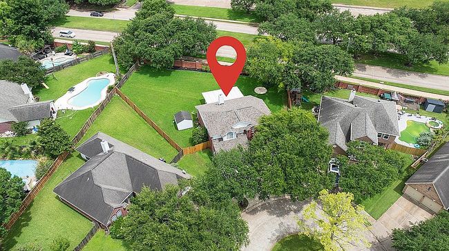 Photo of 1123 Woodley Bnd, Sugar Land, TX