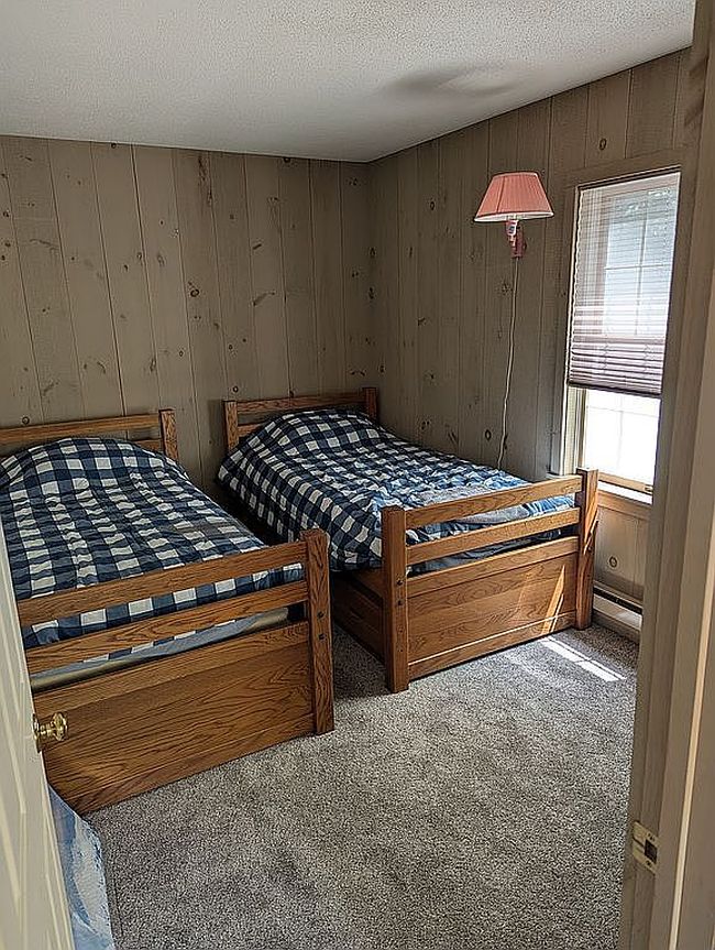 Photo of 374 S Ryder Pond Rd, Whitingham, VT